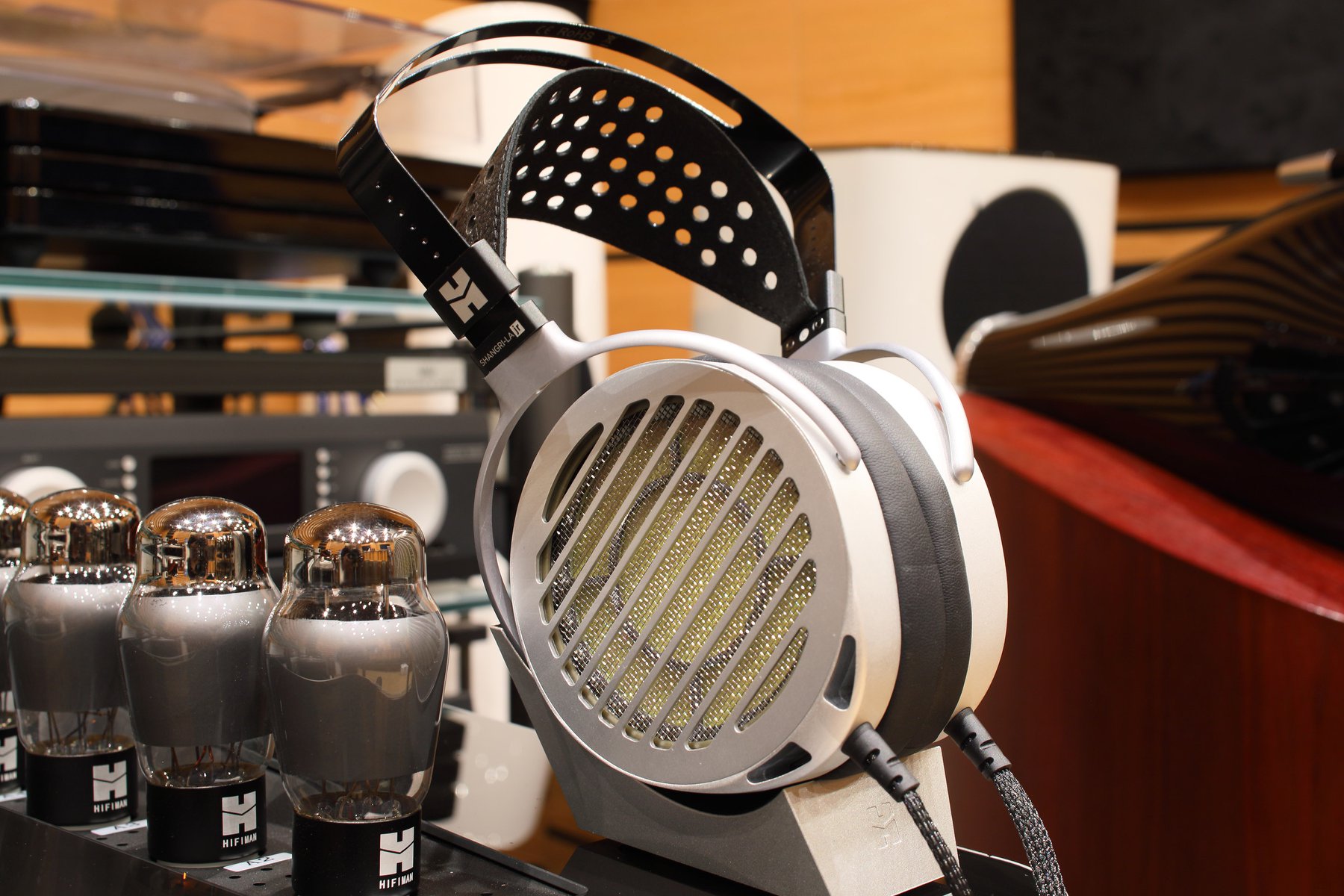 HiFiMan SHANGRI-LA jr electrostatic headphones review with tube amp