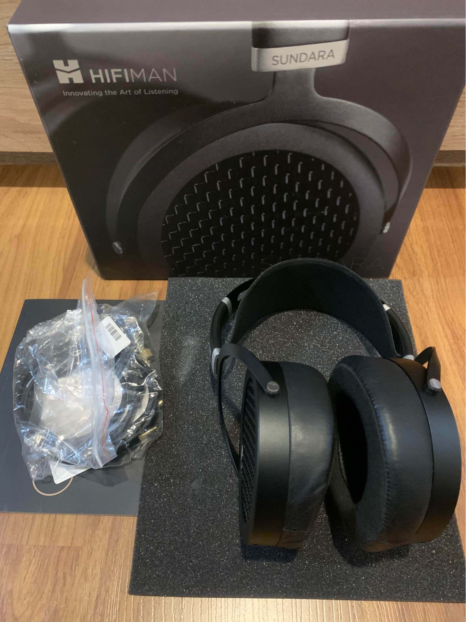 HiFiMan Sundara box